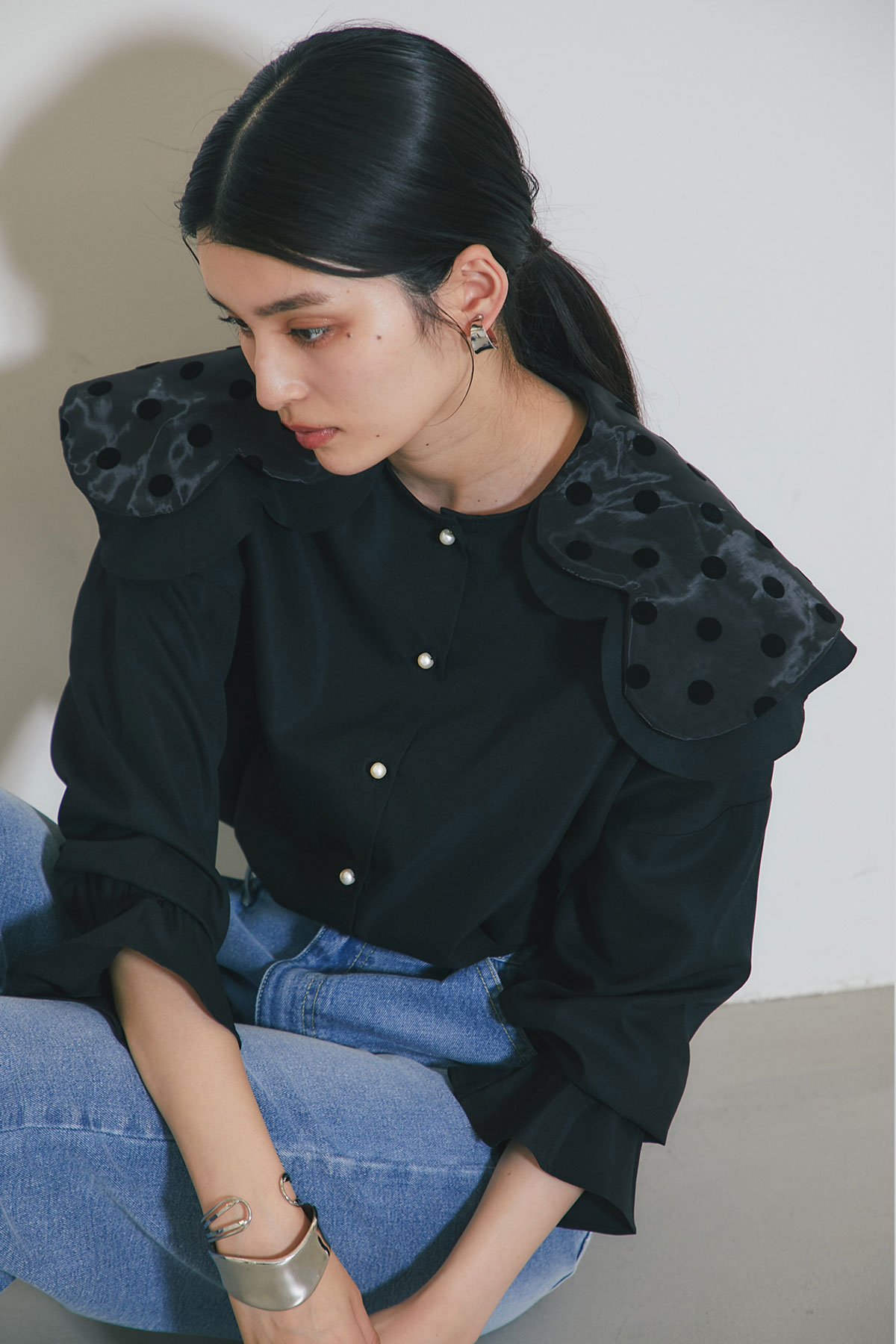 WEB限定】ドット襟スカラップブラウス