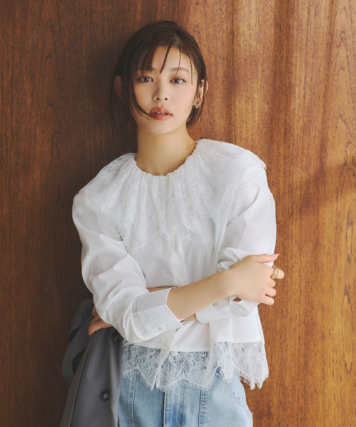 レースカラーブラウス