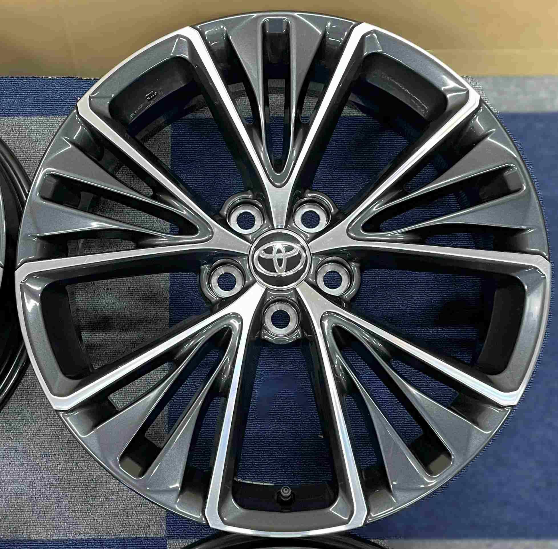 楽天市場】【新車外し品 中古】トヨタ 60系 プリウス 純正ホイール 4本