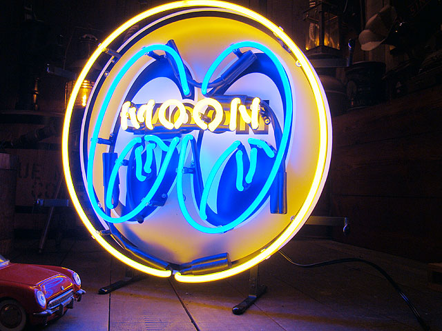 楽天市場】ムーンアイズ アイボールロゴ ネオン管 MOONEYES アメリカン