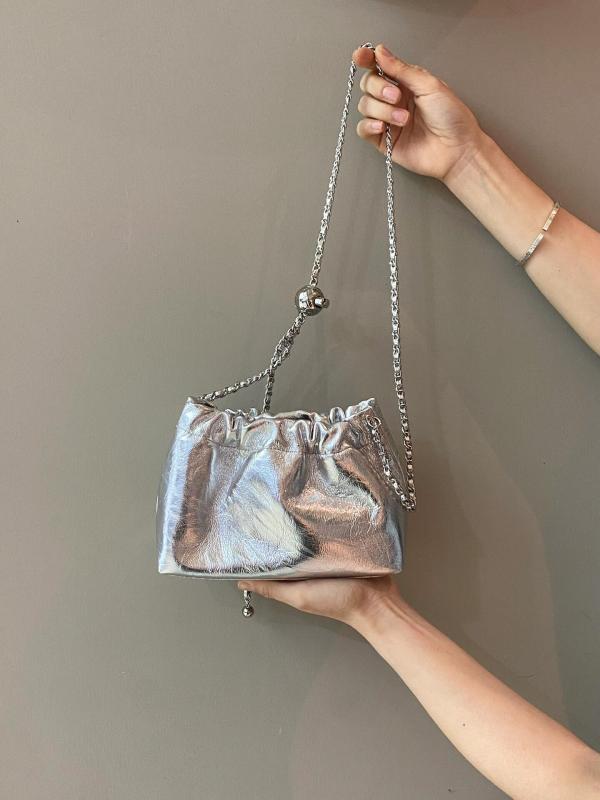 楽天市場】ショルダーバッグ チェーン シルバー レディース くしゅく