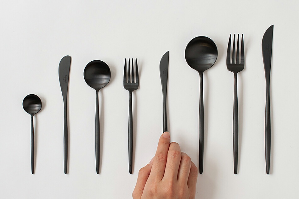 ムーン／MOON マットブラック カトラリー（クチポール／Cutipol