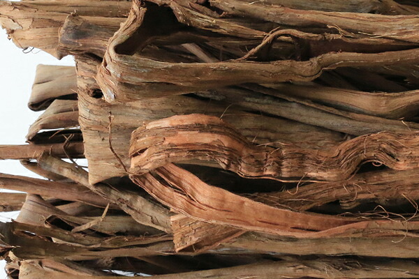 国産やまぶどう蔓 1kg※皮剥がれや細い材料が多めに入っています。東北