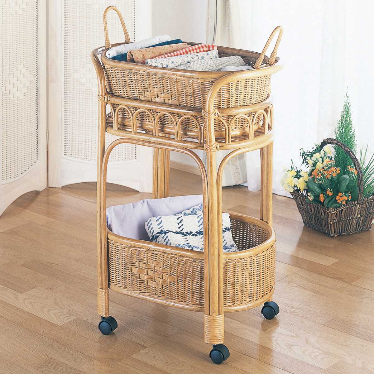 楽天市場】ランドリーバスケット 2段 ラタン 円形 キャスター付 籐家具