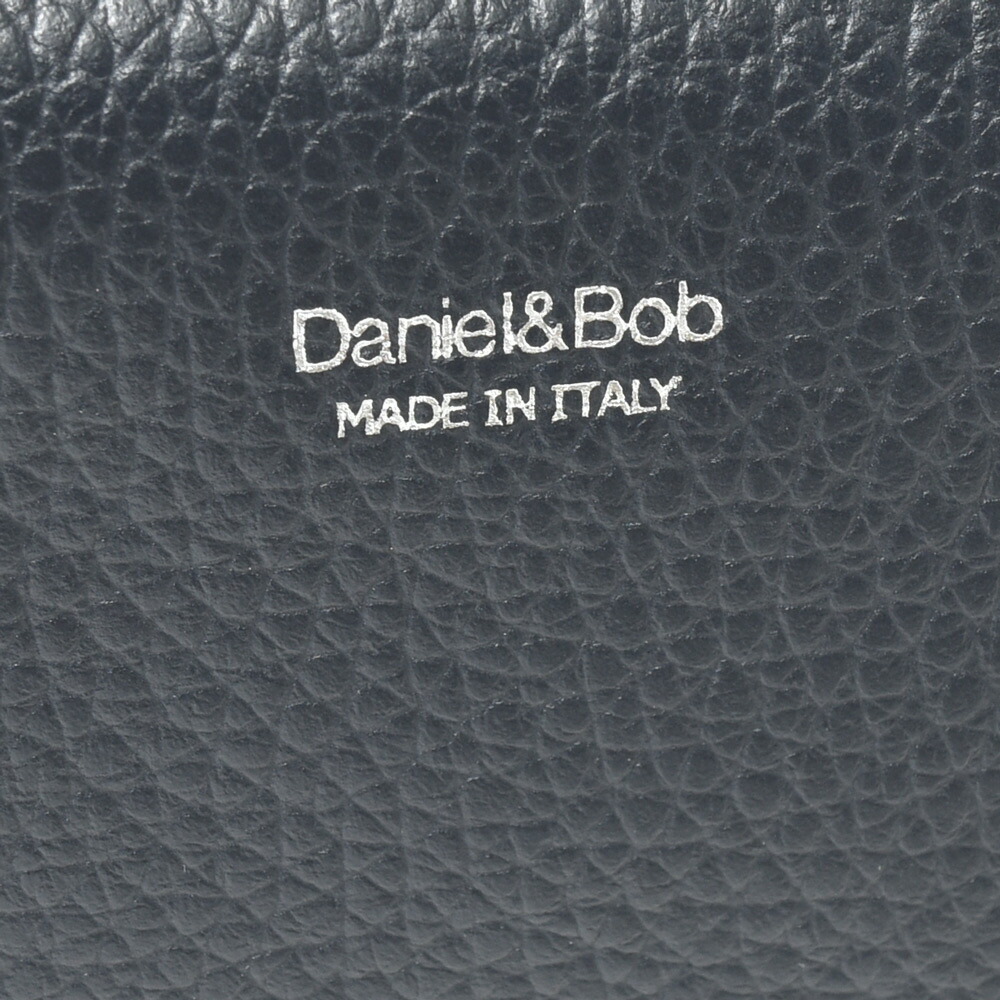 Daniel&Bob（ダニエルアンドボブ）シュリンクレザーシミニポーチ