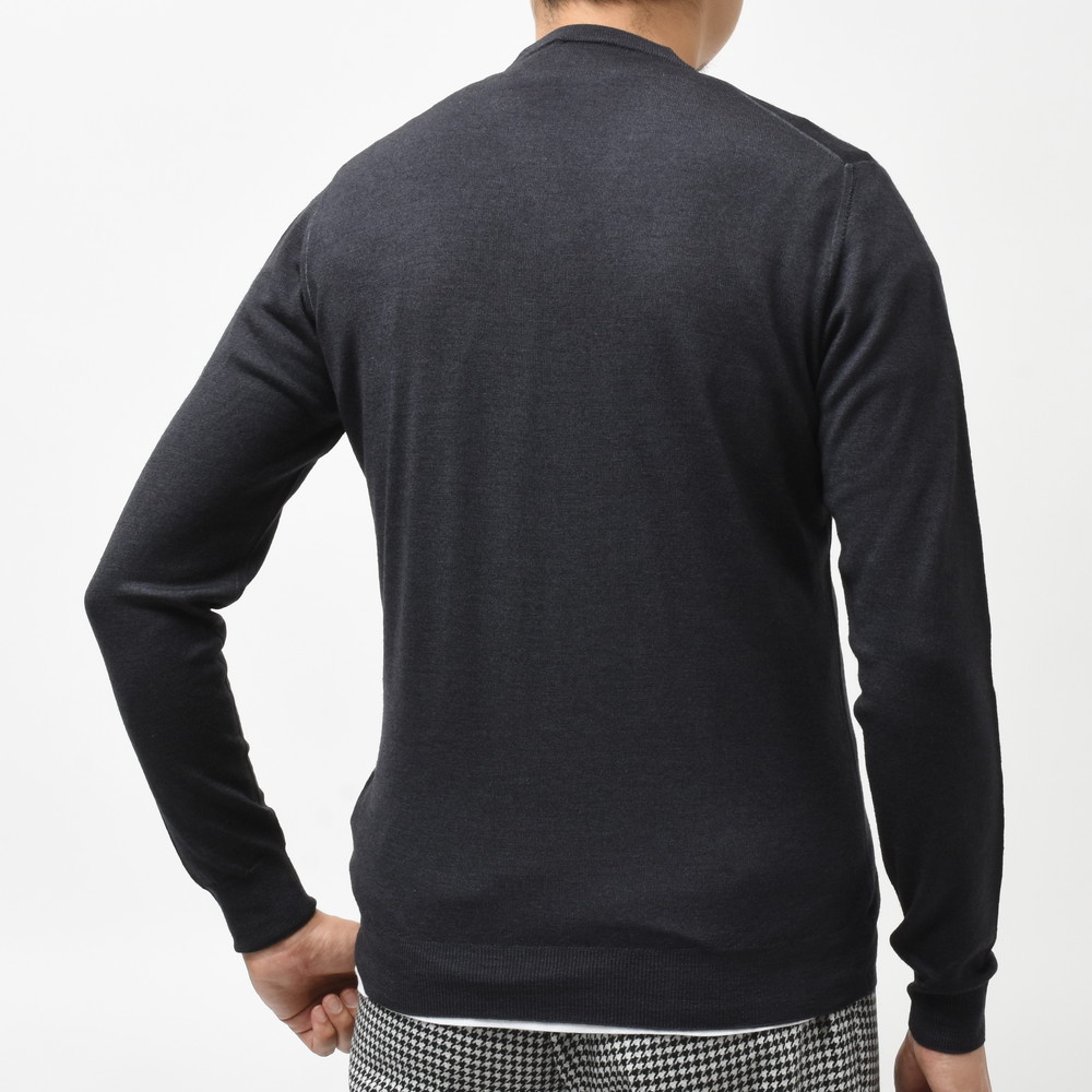 FEDELI（フェデーリ）ハイゲージウールソリッドVネックニット PULL.ML