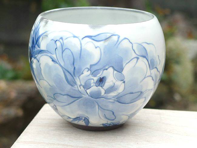 牡丹染付玉湯呑 陶あん - 京焼清水焼 松韻堂