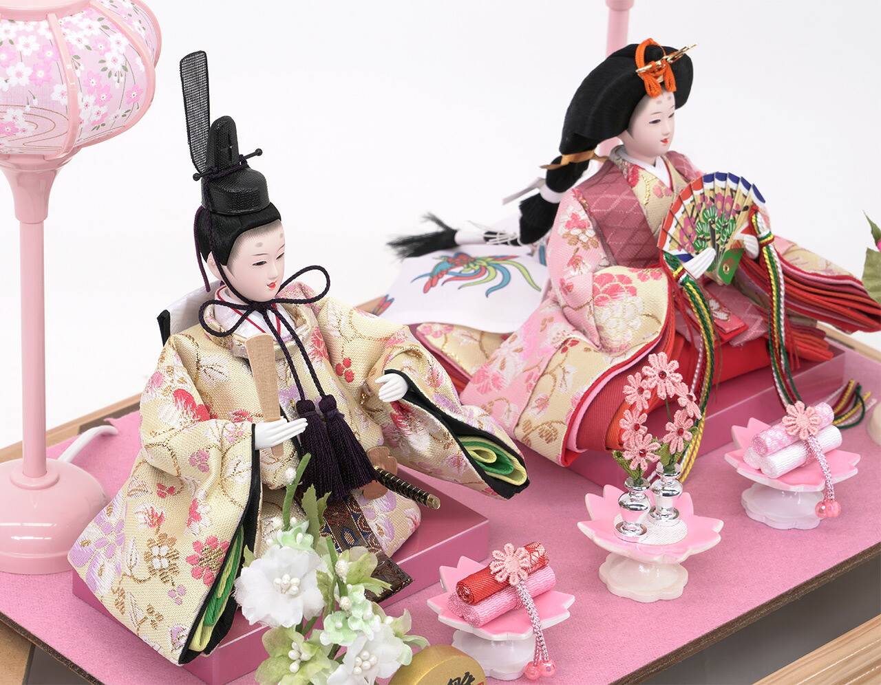 雛人形 ガラスケース飾り【P85305】 春らしい淡いピンクが魅力的