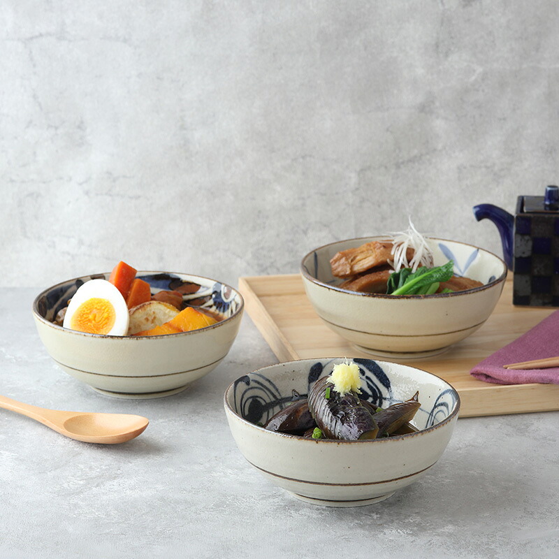 趣のある絵柄の和食器。