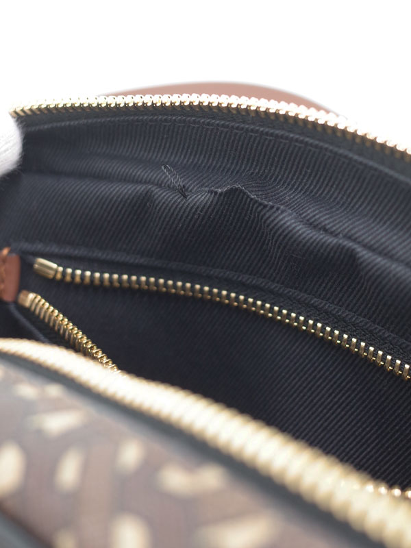 BURBERRY】バーバリー『TB モノグラム ショルダーバッグ』8025763