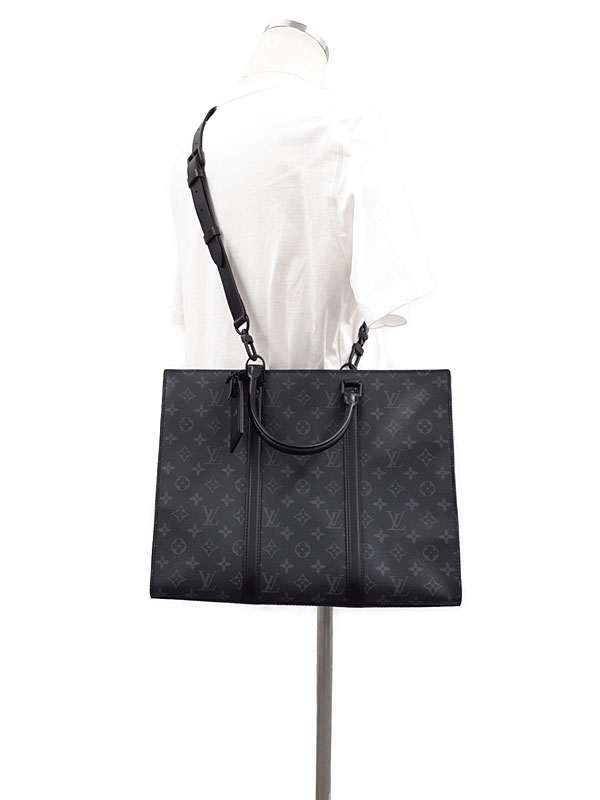 LOUIS VUITTON】ルイヴィトン『モノグラム エクリプス サックプラ