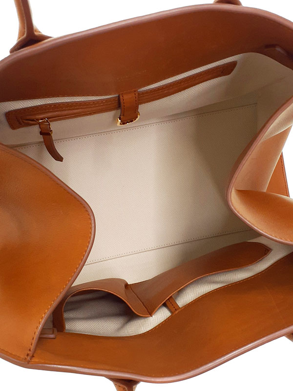 THE ROW】ザロウ『Soft Margaux 15 レザーバッグ』レディース