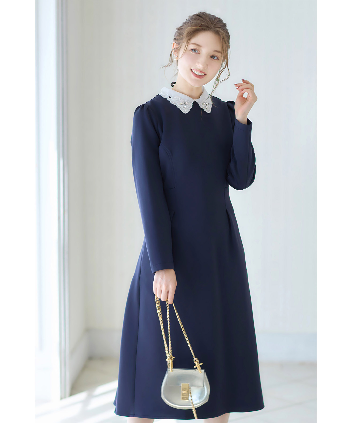 2WAYビジュー×レース襟付きダンボールワンピース