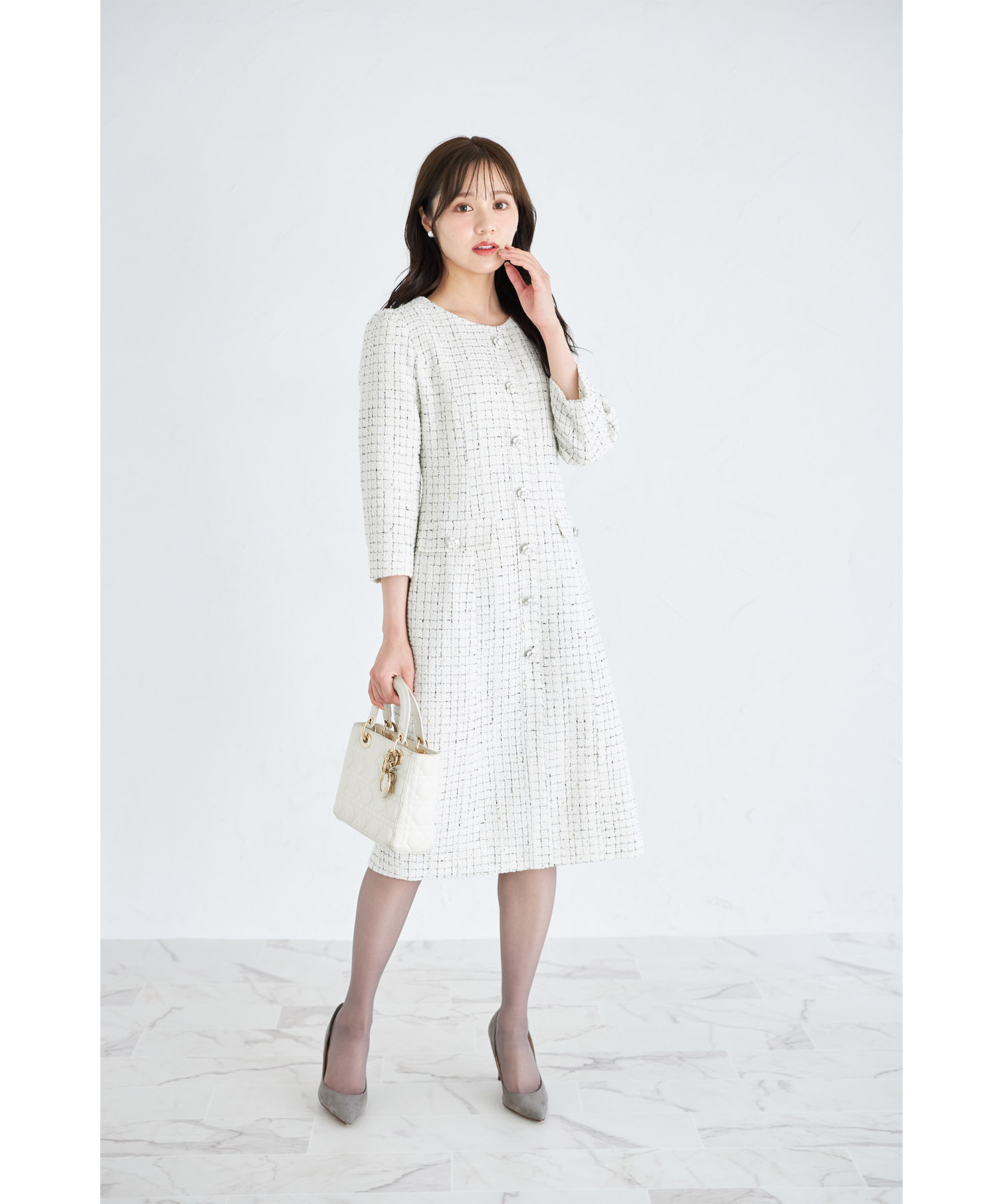 フラワー飾り釦付きスパンコールツイードタイトワンピース