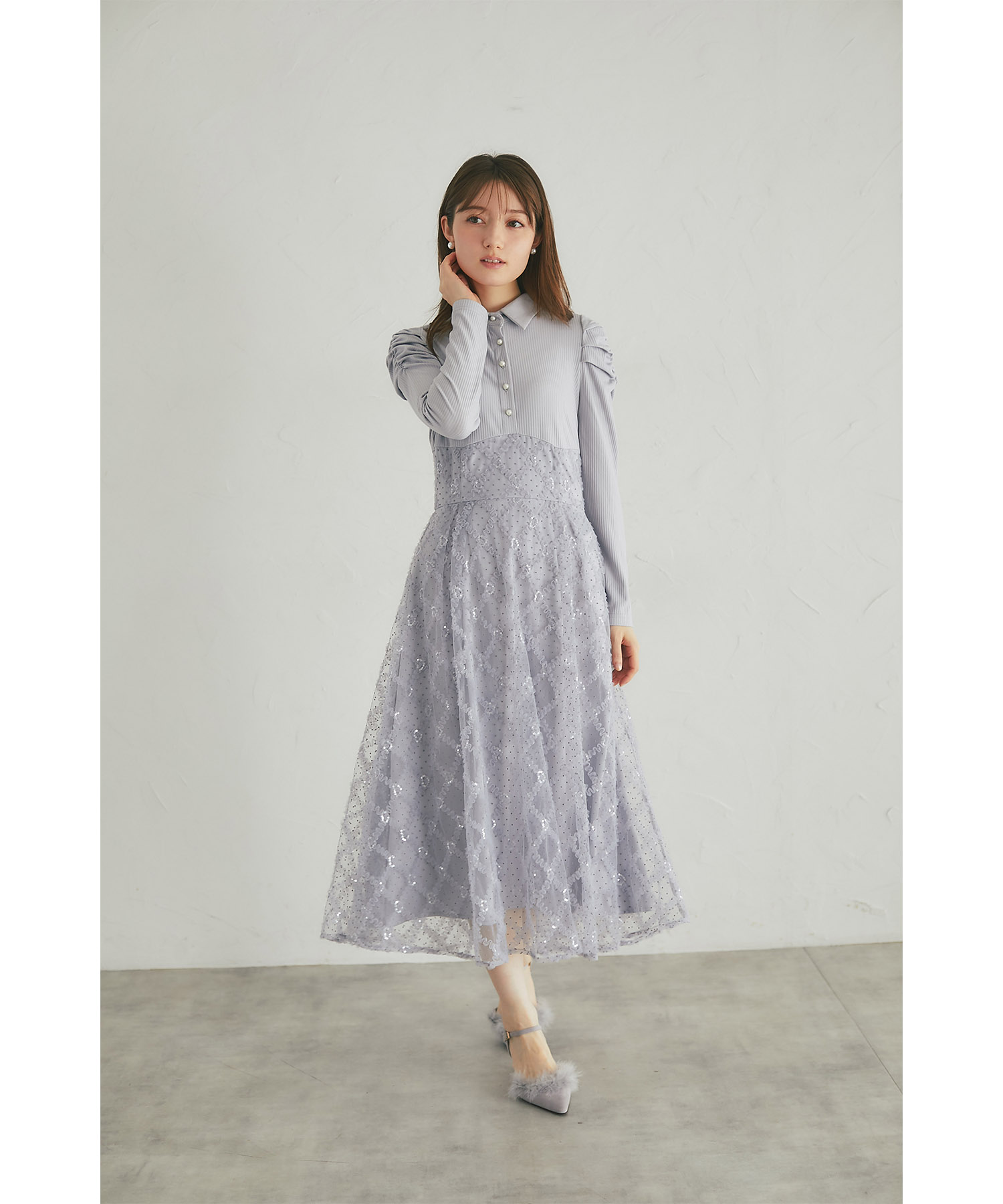 MILK ウォールデコワンピース ミルク新作“アンティークな絵画＆十字架