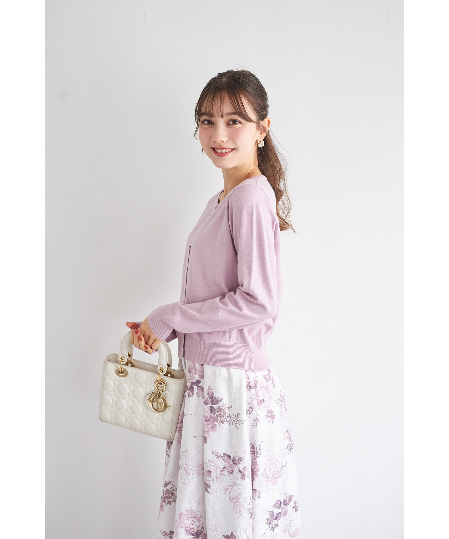 しっとり保湿シアバター加工＆ハンドウォッシュ♪ビジュー釦ニット