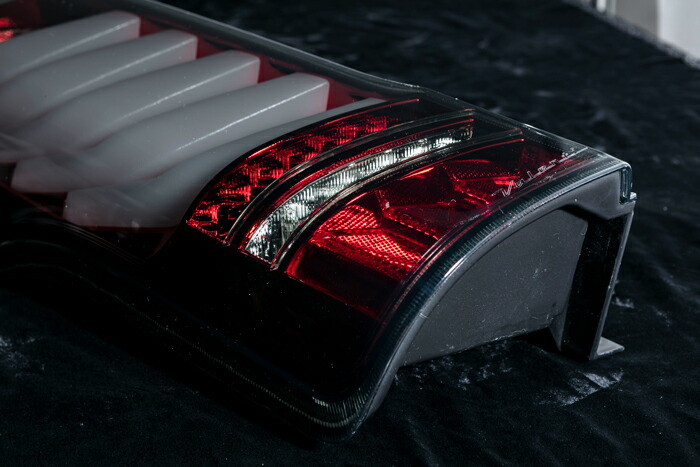 補修用・片側のみ】 公式ショップ限定カラー NV350 キャラバン Valenti