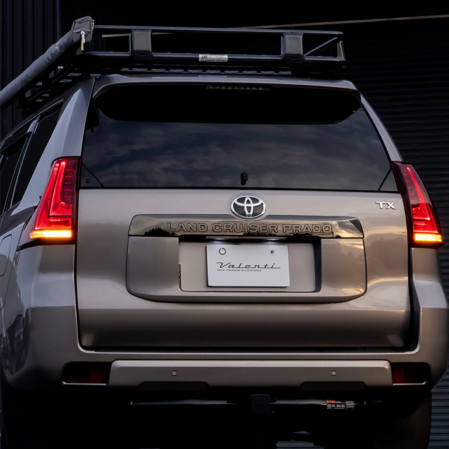 トヨタ 15#ランドクルーザープラド ジュエルLEDテールランプREVO｜製品