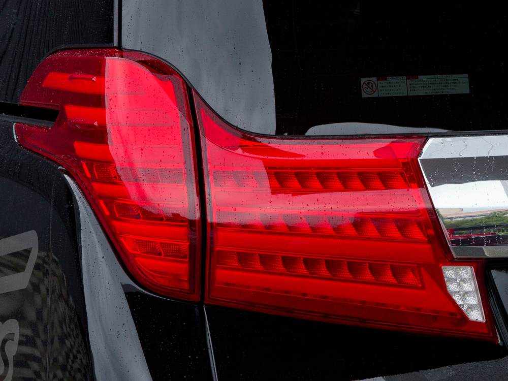 トヨタ 30アルファード前期ジュエルLEDテールランプULTRA｜製品情報