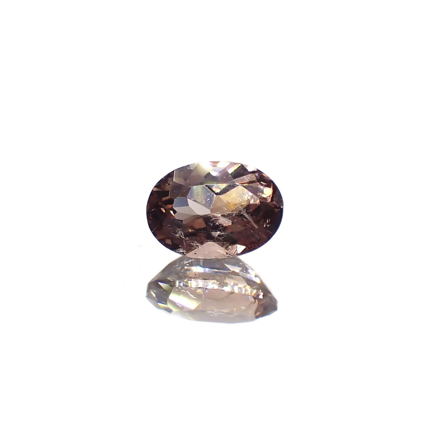 斧石アキシナイト：静謐に煌めく多色性の神秘と鉱物的魅力まで徹底解説