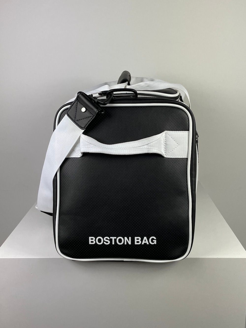 MARK&LONA - Massive Boston Bag | ロッカーバッグ | ブラック | ユニ