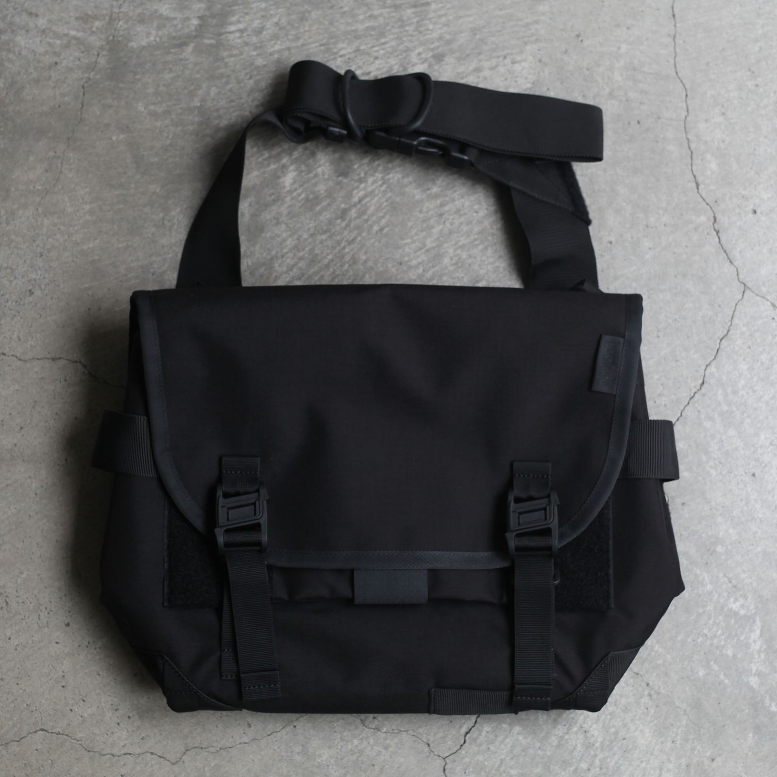 bagjack - 【再販売通知受付可能】Messenger Bag (KINKY) | ACRMTSM
