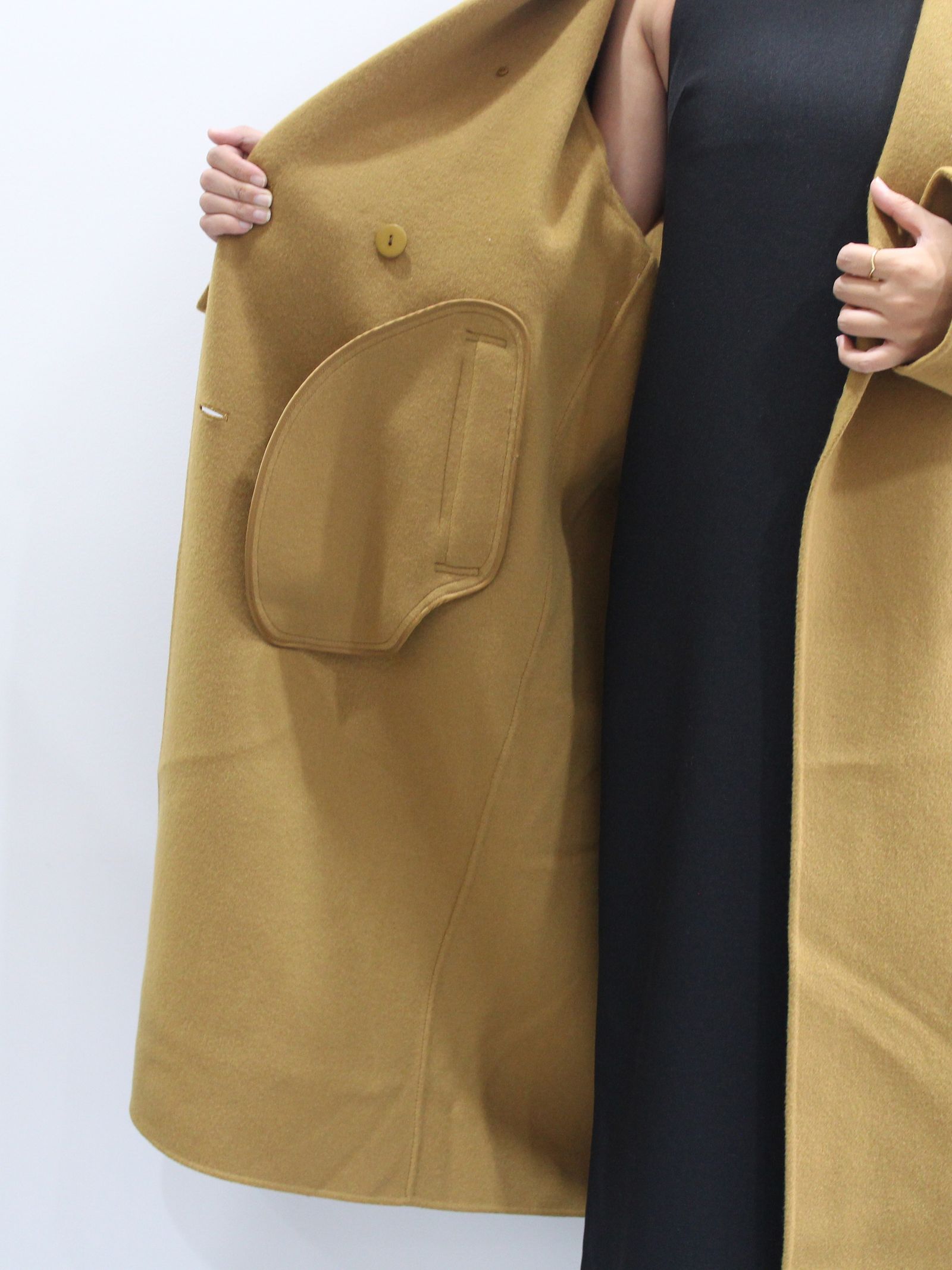 ETRE TOKYO - ダブルブレストリバーロングコート - BEIGE | ADDICT WEB