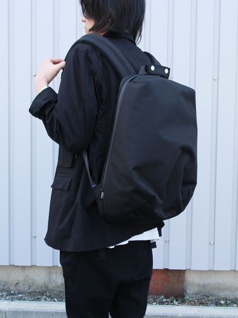 UNIVERSAL PRODUCTSのロングセラーアイテム”NEW UTILITY BAG”が再入荷