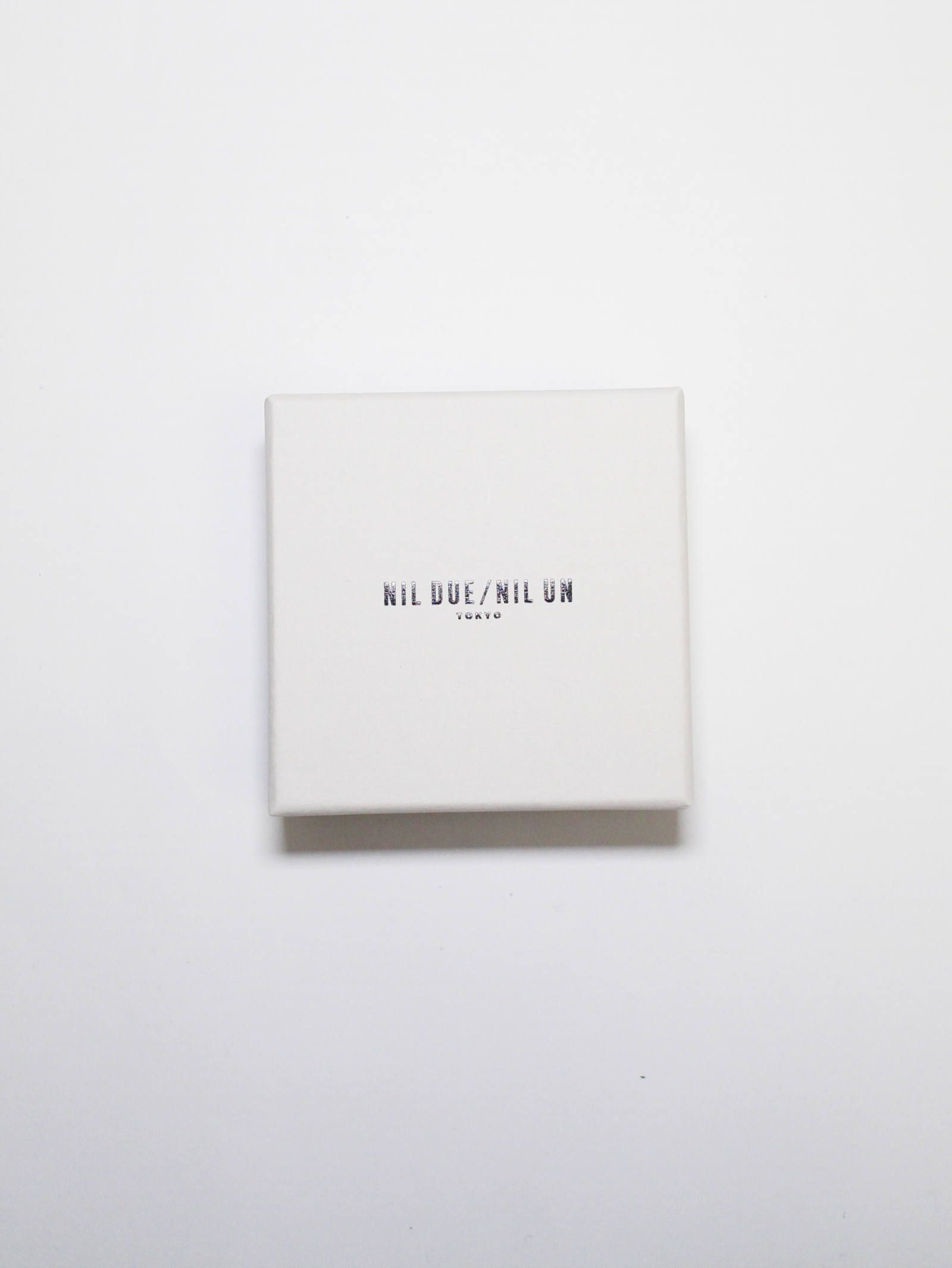 NIL DUE / NIL UN TOKYO - 【両耳用】リングピアス - CARVED SEAL RING