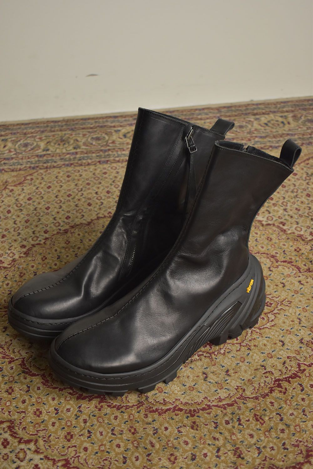 prasthana - Over Lock Side Zip Boots_Maryam Horse Front 