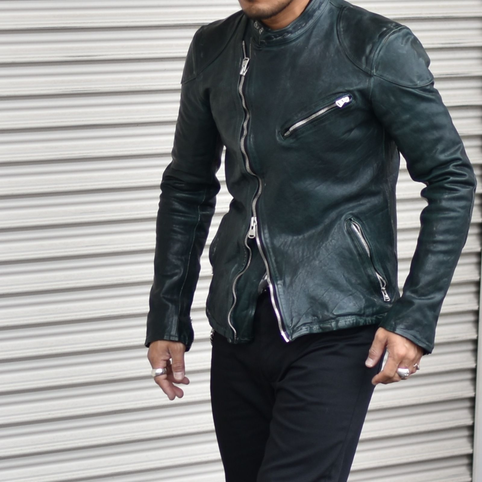 ISAMU KATAYAMA BACKLASH - The Line ヘアーゴム・シューコードアクセ