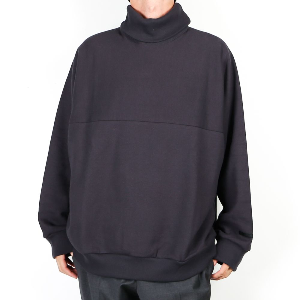 N.HOOLYWOOD - HIGH NECK SWEATSHIRT / 2202-CS03-020 pieces