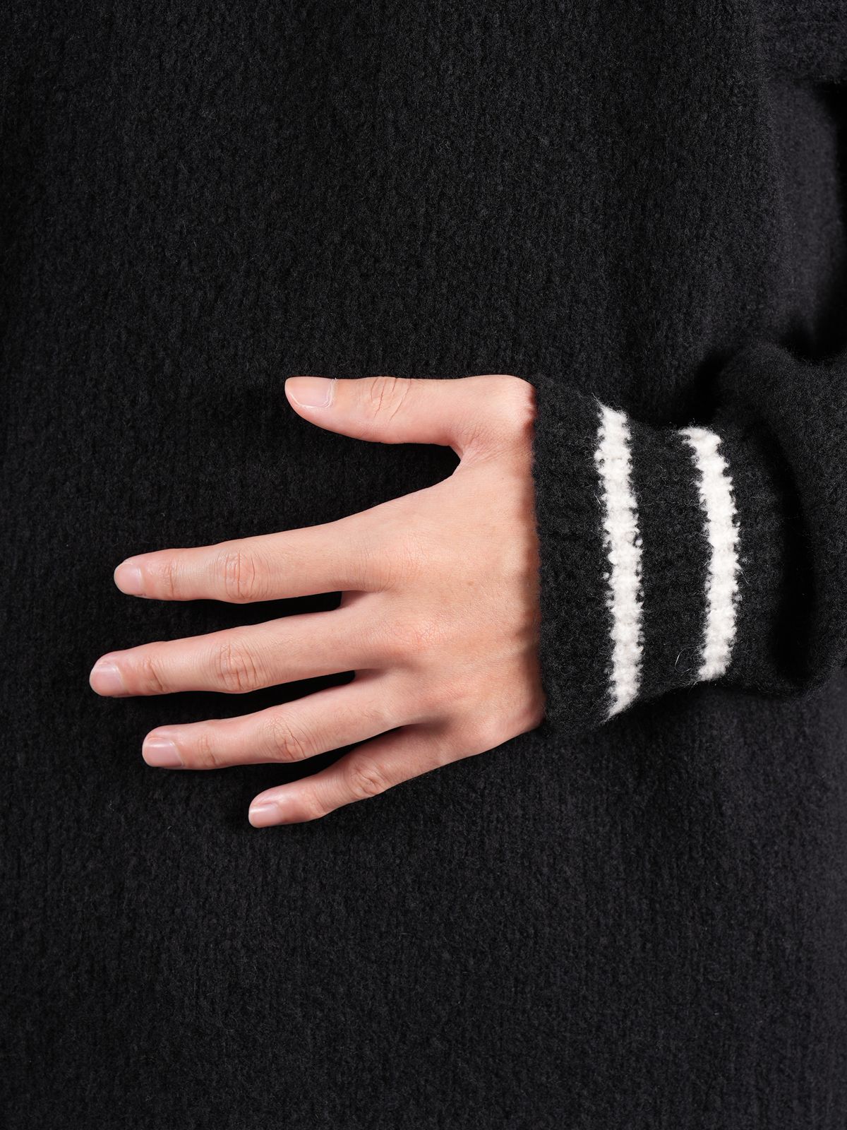 BALMAIN - 【ラスト1点】BUTTONED CASHMERE CREWNECK / カシミア