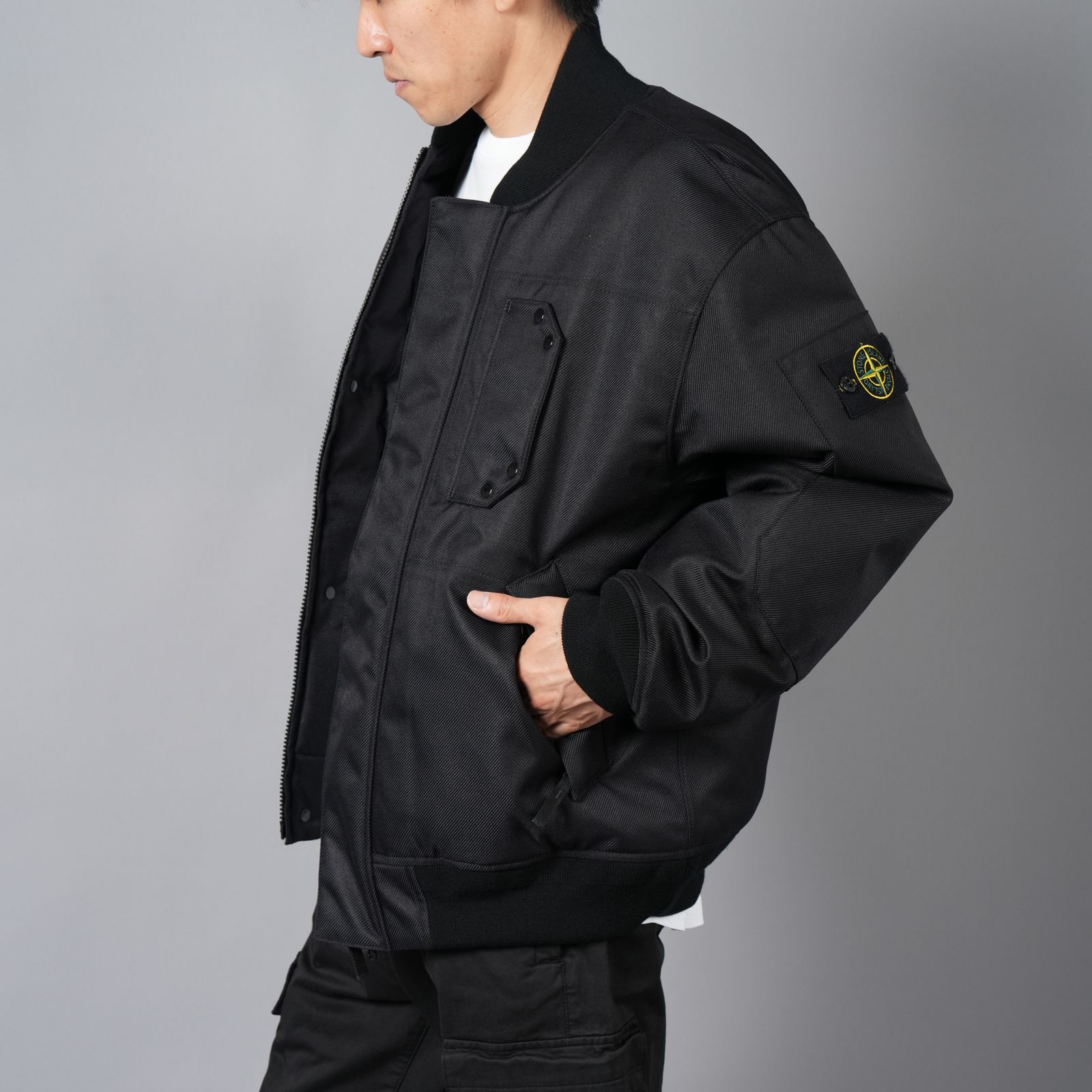STONE ISLAND - 【ラスト1点】46536 / Diagonal Nylon Down Bomber