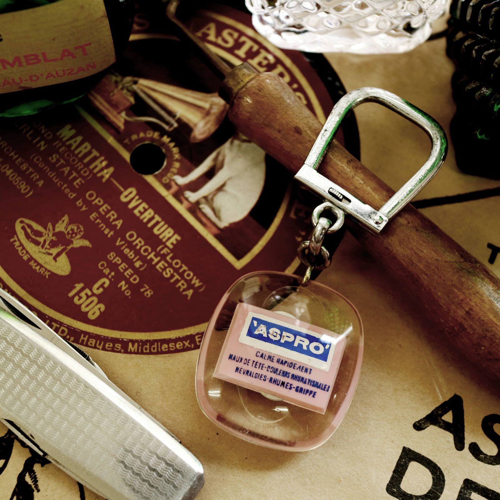 ASPRO アスプロ 頭痛薬 ブルボンキーホルダー | corne/コルネ