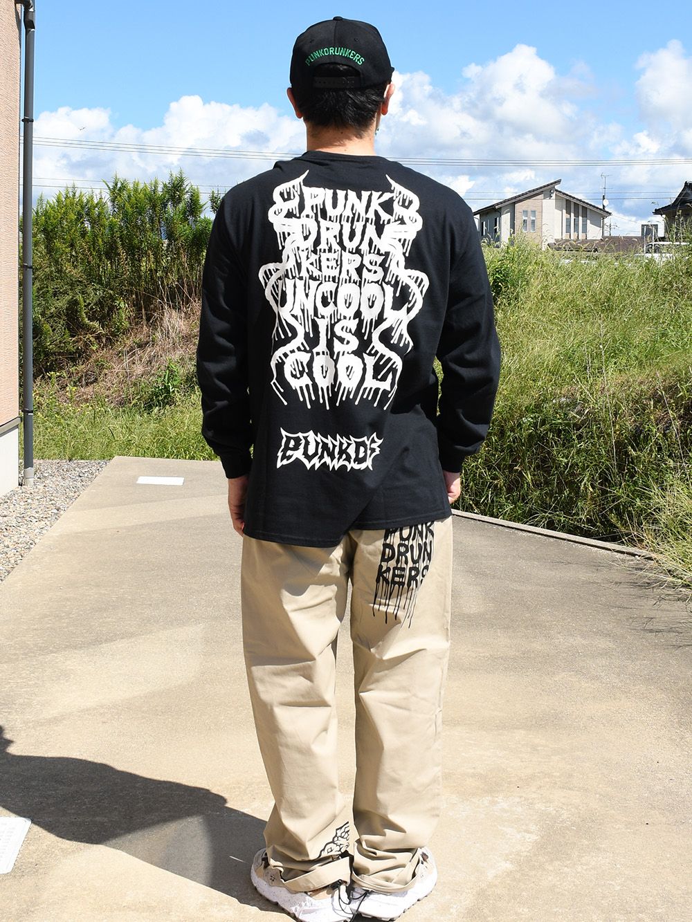 PUNK DRUNKERS - プリントいっぱいチノパン | DOLL