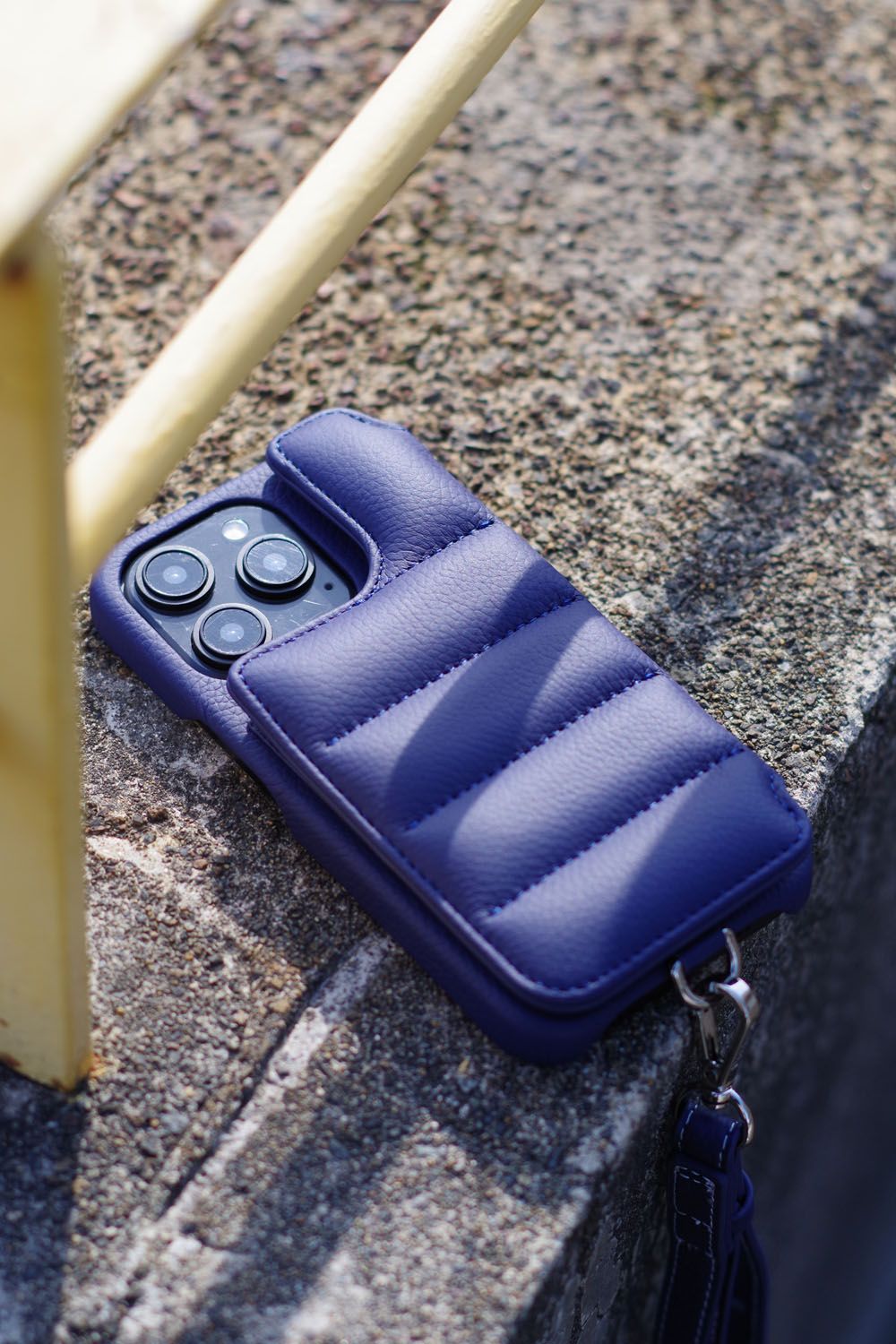 DEMIU - BALLON / バロン iPhoneケース ディープブルー | gossip