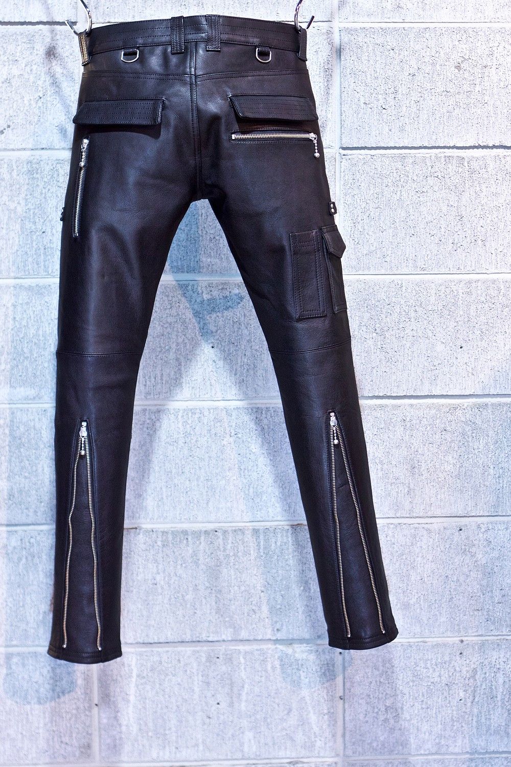 blackmeans - 945-78TP06-5 / レザーパンツ (スリム) SILVER ZIP | HAZE