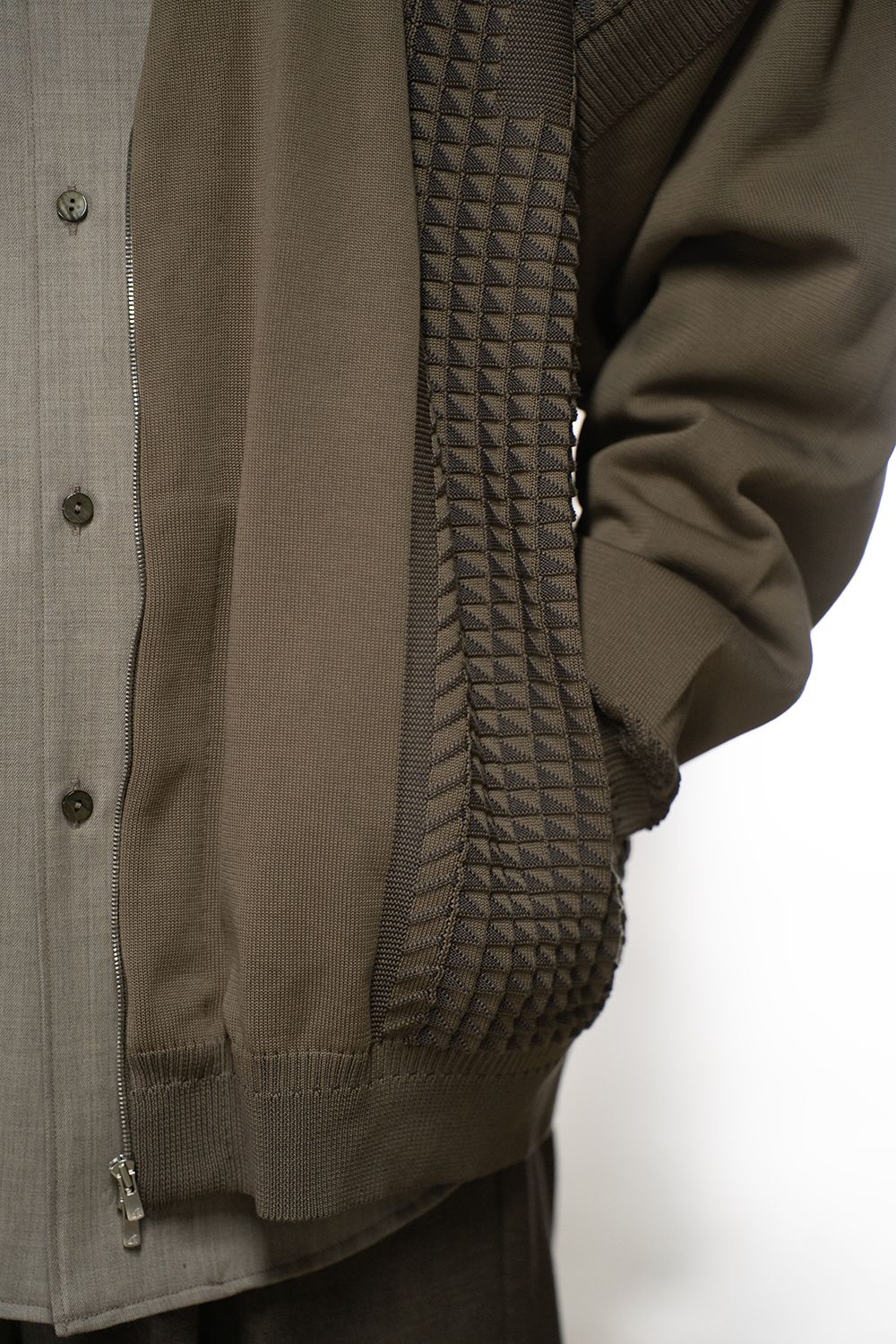 YASHIKI - 【ラスト1点】【25AW】Hakuhyo Zip Cardigan(BEIGE) | Salty