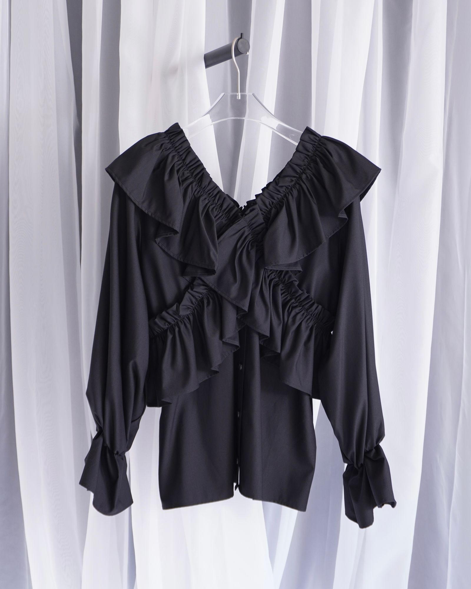 WILLFULLY - frill cross asymmetry BL / フリルクロス アシンメトリー