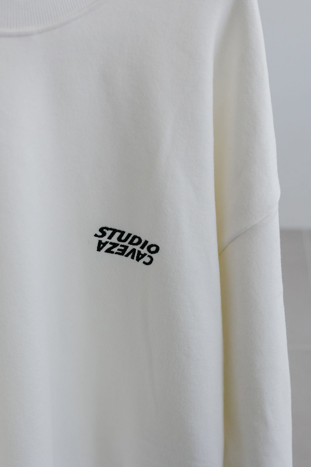 CAVEZA ROSSO - 【再販売】STUDIO CAVEZA スウェットトップス