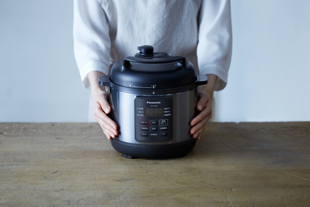 SR-MP300-K 電気圧力なべ ブラック｜の通販はソフマップ[sofmap]