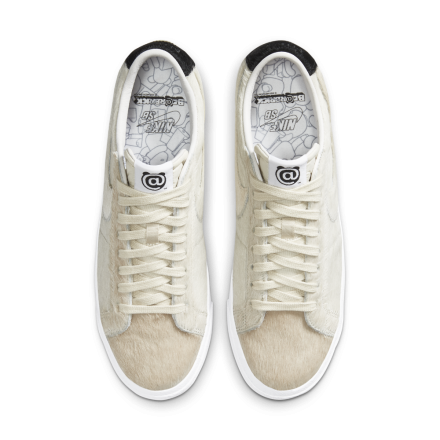 国内12月26日発売予定】メディコム トイ × ナイキ SB ブレーザー ロー