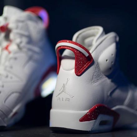 国内6月4日発売予定】ナイキ エアジョーダン 6 レトロ 