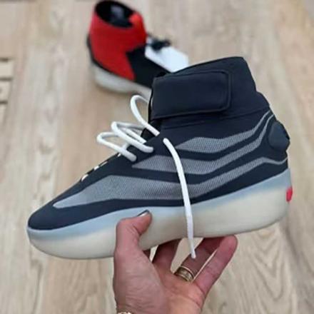 国内12月5日発売予定】 デリック・ローズ × アディダス フィア・オブ