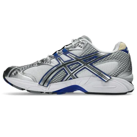 国内7月19日発売予定】インビンシブル × アシックス スポーツスタイル