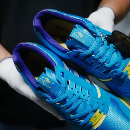 国内1月27日発売予定】アディダス オリジナルス ZX 8000 