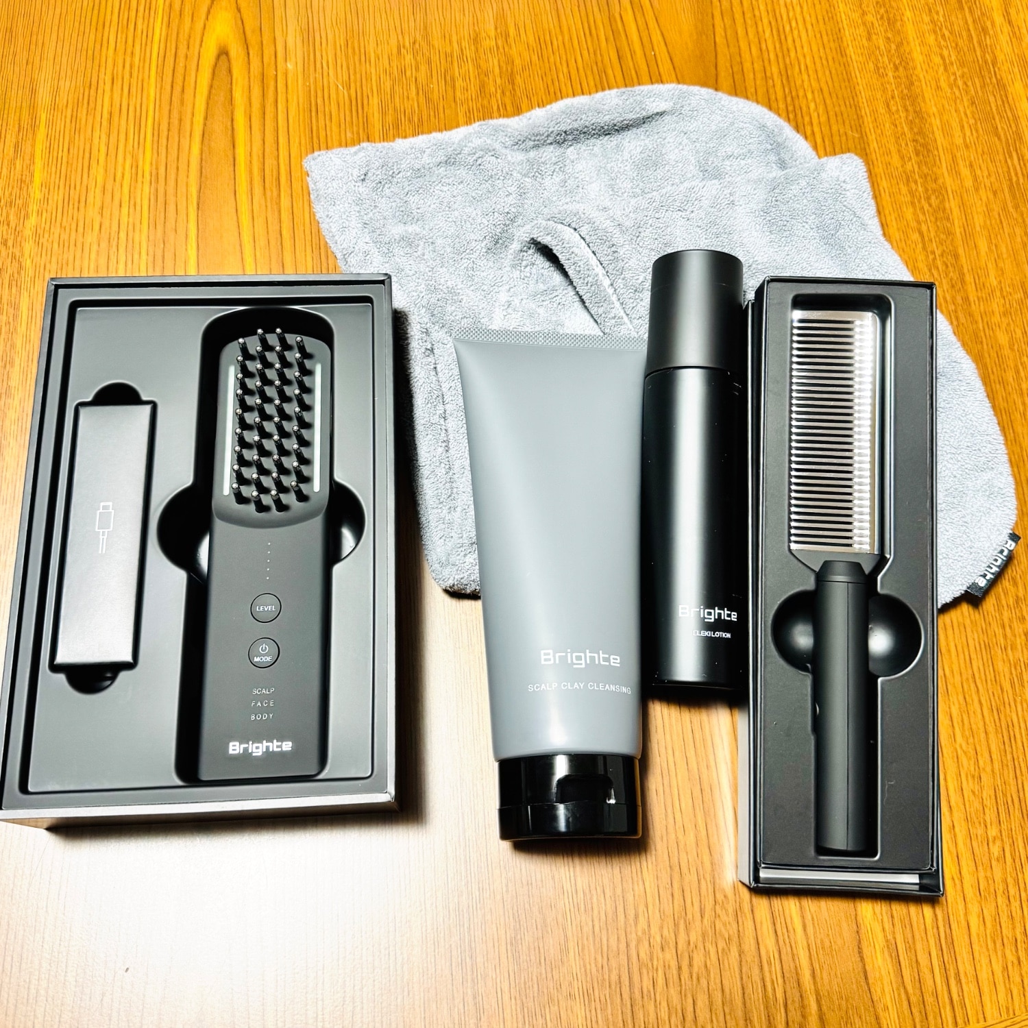 楽天市場】＼新色登場／【公式】美顔器 リフトアップ ブライト エレキ