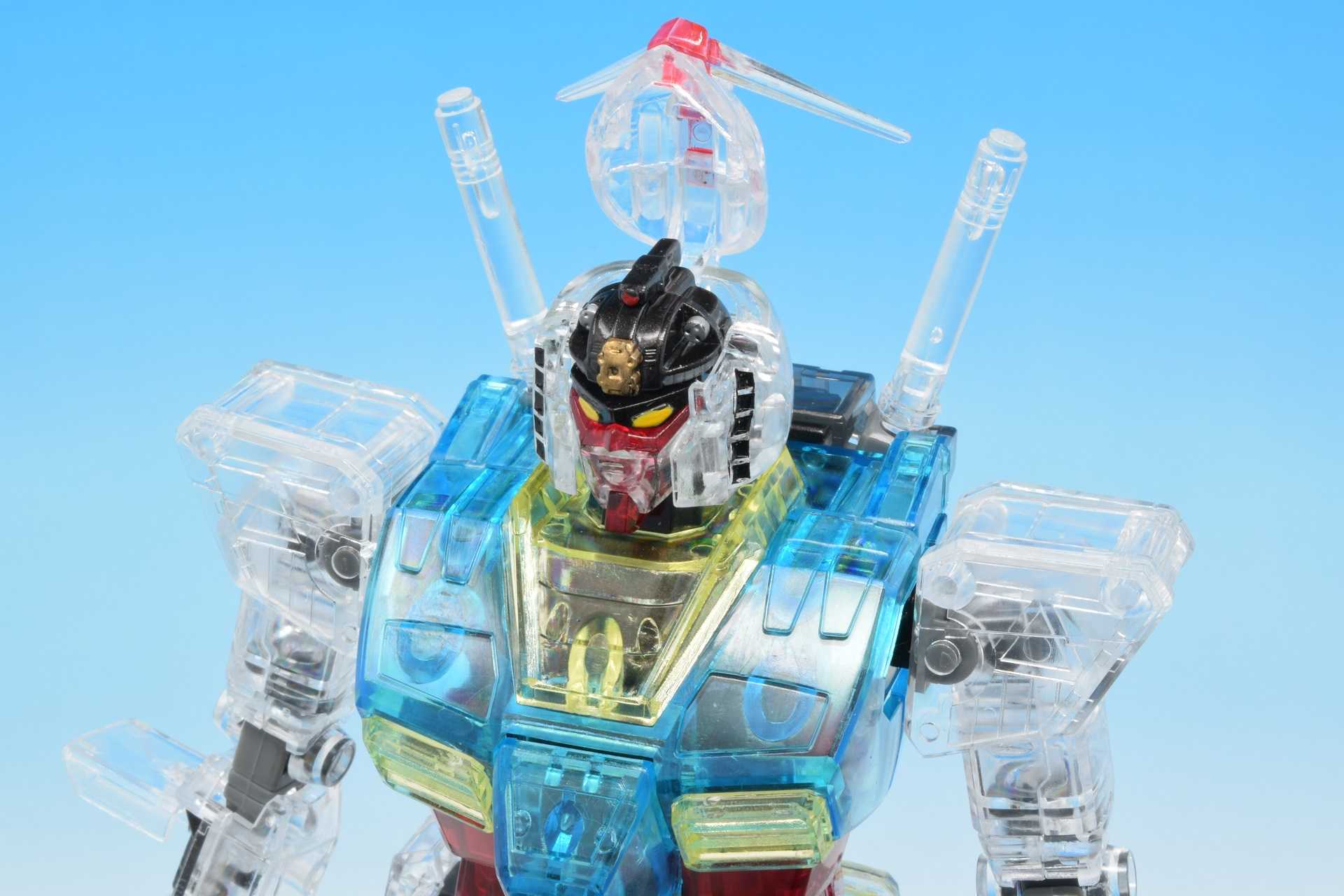 MG 1/100 RX-78-2 ガンダム Ver1.0＜クリスタルバージョン