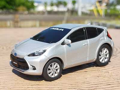 プルバックカー】トヨタ アクア トヨタ博物館限定 | 鉄道・自動車の